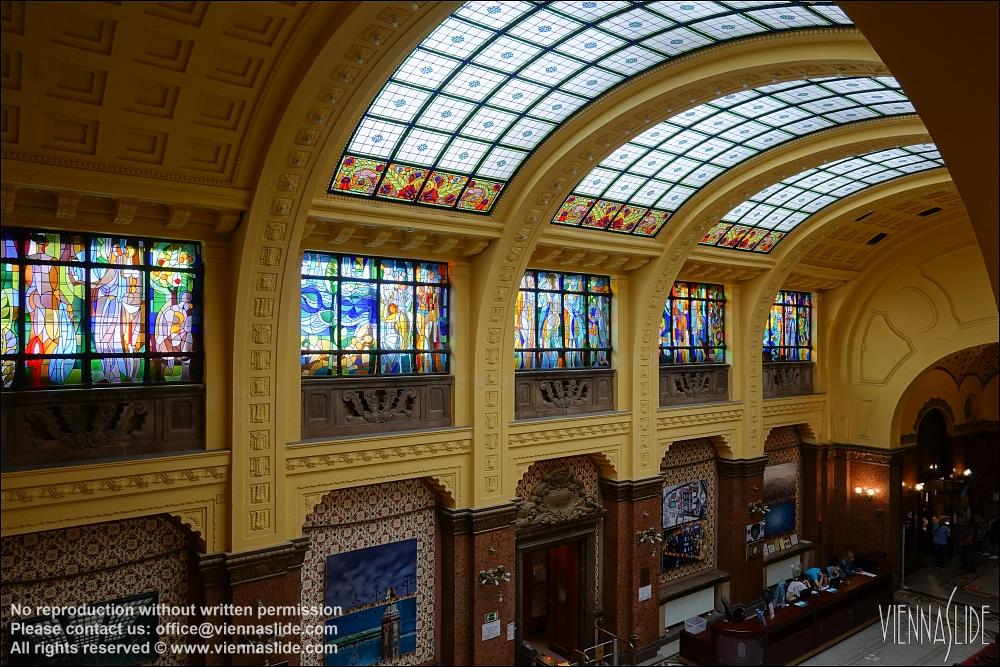 Viennaslide 07322825 jpg