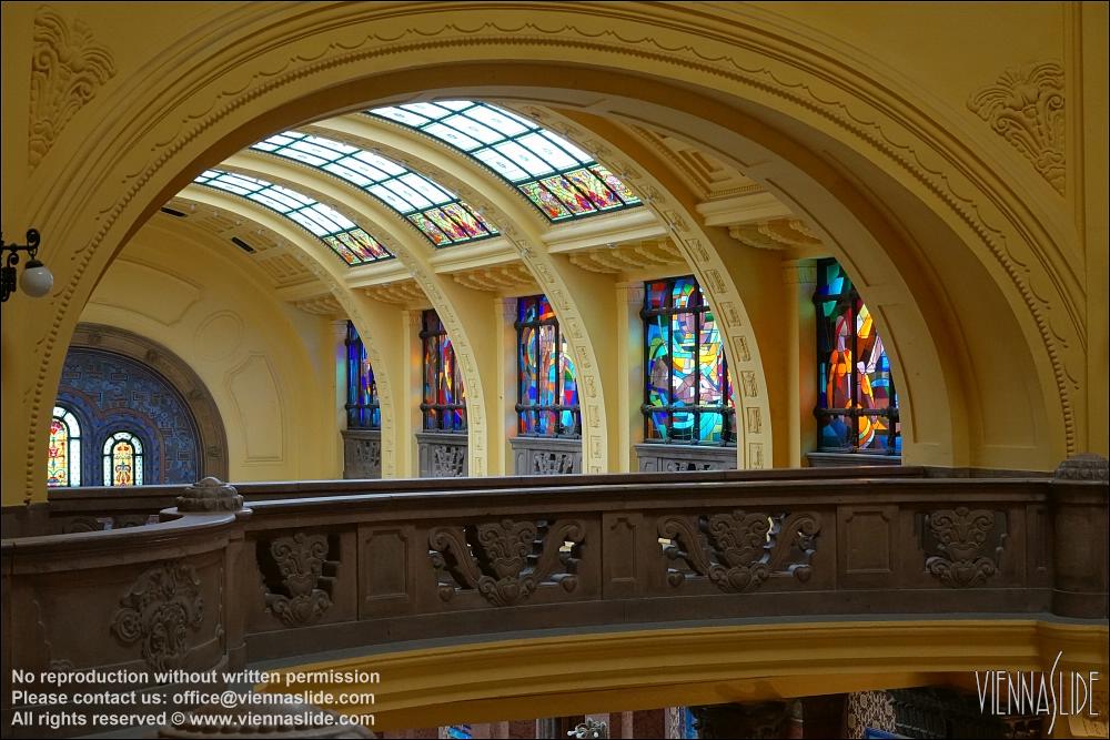 Viennaslide 07322829 jpg