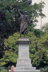 Viennaslide-07310115 Budapest, Petöfi-Denkmal