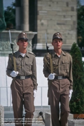 Viennaslide-07313209 Budapest, Hösök tere, Heldenplatz, Wachablöse - Budapest, Hösök tere, Change of Guards