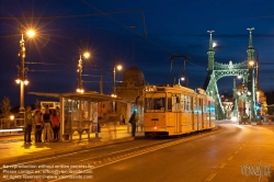 Viennaslide-07319917 Budapest, Szabadsag hid, Straßenbahn - Budapest, Szabadsag hid, Tramway