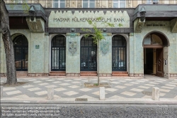 Viennaslide-07320163 Budapest, Szent István tér 15, Portal des ehemaligen Textilgeschäftes von Jónás Hecht, Béla Lajta 1906-07 // Budapest, Szent István tér 15, Shopfront of former Textile Shop of Jónás Hecht, Béla Lajta 1906-07