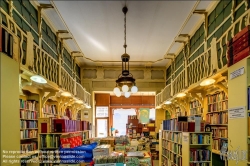 Viennaslide-07320194 Innenraum der ehemaligen Musikalienhandlung Bárd und Mór, Kossuth Lajos utca 4, Béla Lajta 1902 (heute Antiquariat) // Interior of the former Bárd and Mór Music Store at Kossuth Lajos utca 4, Béla Lajta 1902 (today bookshop)