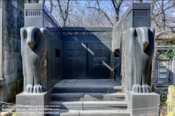 Viennaslide-07329420f Budapest, Jüdischer Friedhof (Szertartási épület) Salgótarján utca, Grabmal von Sváb Jakab, gestaltet von Béla Lajta 1909 // Budapest, Jewisch Cemetry (Szertartási épület) Salgótarján utca, Tomb of Sváb Jakab, Design by Béla Lajta 1909