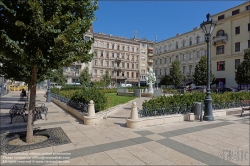 Viennaslide-07330169 Budapest, Stadtgestaltung, Jozsef Nador ter, Herend-Brunnen // Budapest, Public Space Design, Jozsef Nador ter, Herend Fountain