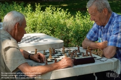 Viennaslide-07337084 Budapest, Stadtwäldchen Varosliget, Schachspieler // Budapest, Varosliget, Chess Players