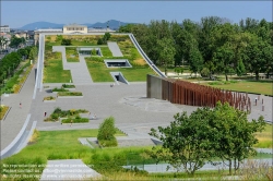 Viennaslide-07337865 Budapest, Stadtwäldchen Varosliget, Ethnografisches Museum (Néprajzi Múzeum) und Denkmal für den Ungarnaufstand von 1956 // Budapest, Varosliget, Museum of Ethnography (Néprajzi Múzeum) and Memorial of the 1956's Revolution