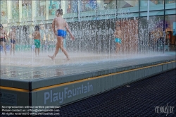 Viennaslide-65310614 Linz, Temporärer Spielbrunnen // Linz, Temporary Water Playground