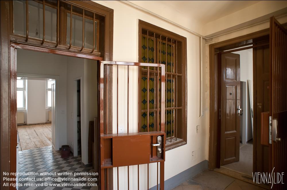 Viennaslide 78523060 jpg