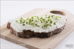 Viennaslide-72000203 Brot mit Kresse - Bread with cress