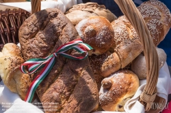 Viennaslide-72000577 Ungarisches Brot - Hungarian Bread