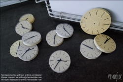 Viennaslide-73400115 Symbolbild Zeit, Alte Uhren - Symbol Time, Old Clocks