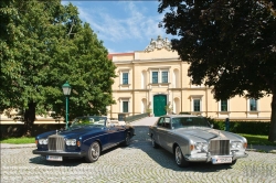 Viennaslide-77000126 Rolls-Royce vor Schloss Judenau - Rolls-Royce Luxury Car