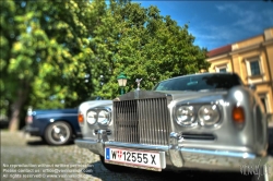 Viennaslide-77000129h Rolls-Royce vor Schloss Judenau - Rolls-Royce Luxury Car