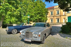 Viennaslide-77000131h Rolls-Royce vor Schloss Judenau - Rolls-Royce Luxury Car