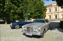 Viennaslide-77000132 Rolls-Royce vor Schloss Judenau - Rolls-Royce Luxury Car
