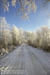 Viennaslide-77110236 Straße in Schneelandschaft - Street in Winter Landscape