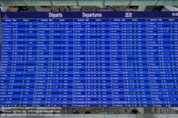 Viennaslide-77431145 Flugverkehr, Flugplan - Departure List