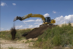 Viennaslide-78010133 Bagger auf der Baustelle der Nordautobahn A5 bei Wolkersdorf - Excavator