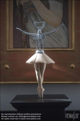 Viennaslide-78314054 Wohnung eines Kunstsammlers, Ballerina von Markus Hofer - Flat of an Art Collector, Markus Hofer, Ballerina Statue