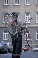 Viennaslide-79060110 Fahrraddieb - Bicycle thief