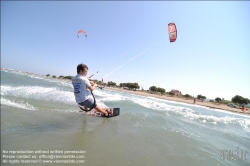 Viennaslide-92110123 Kitesurfing