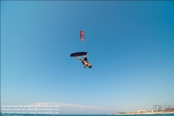 Viennaslide-92110138 Kitesurfing