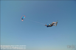 Viennaslide-92110143 Kitesurfing