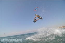 Viennaslide-92110146 Kitesurfing