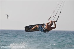 Viennaslide-92110149 Kitesurfing