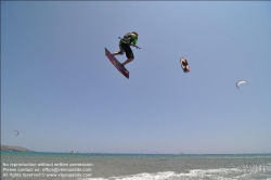 Viennaslide-92110153 Kitesurfing