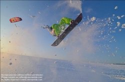 Viennaslide-92117030 Snowkite