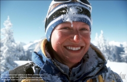 Viennaslide-93115175 Junge Frau, Winterspaß in den Österreichischen Alpen - Young Woman, Winter Fun in the Austrian Alps