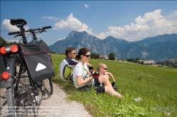 Viennaslide-97310222 Familie, Fahrrad - Family, Bicycle