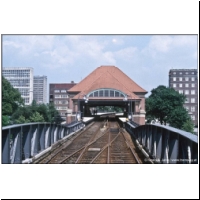1987-07-1x_Hamburg_U-Bahn_(06420923).jpg